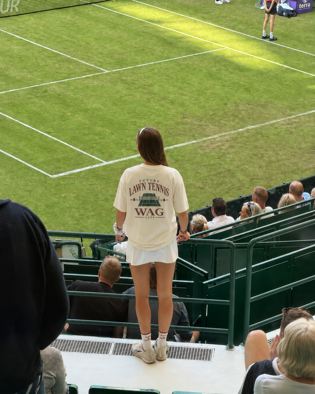 „future lawn tennis WAG“ tee